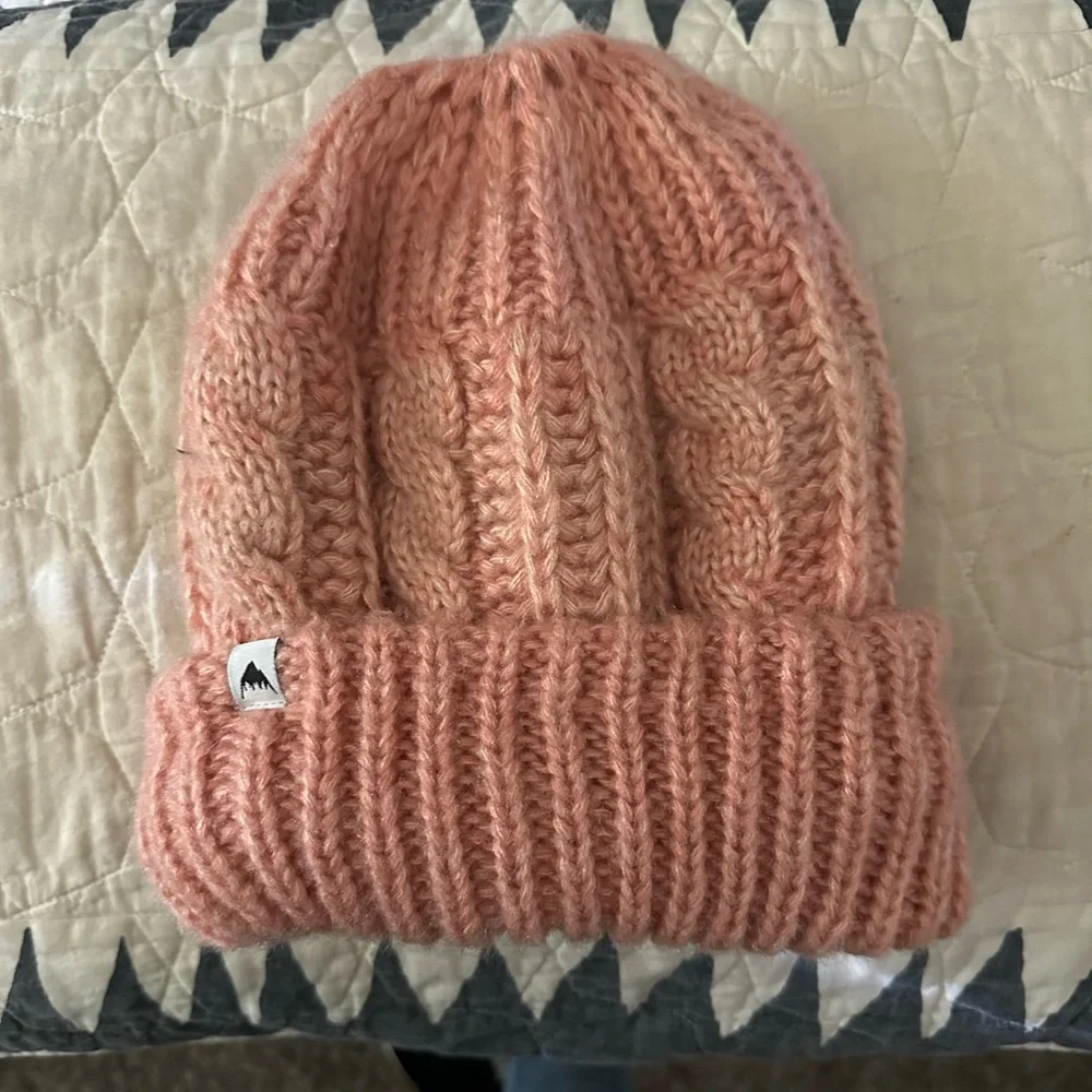 Burton Women’s Pretty Pink Winter Beanie - Picture 1 of 4